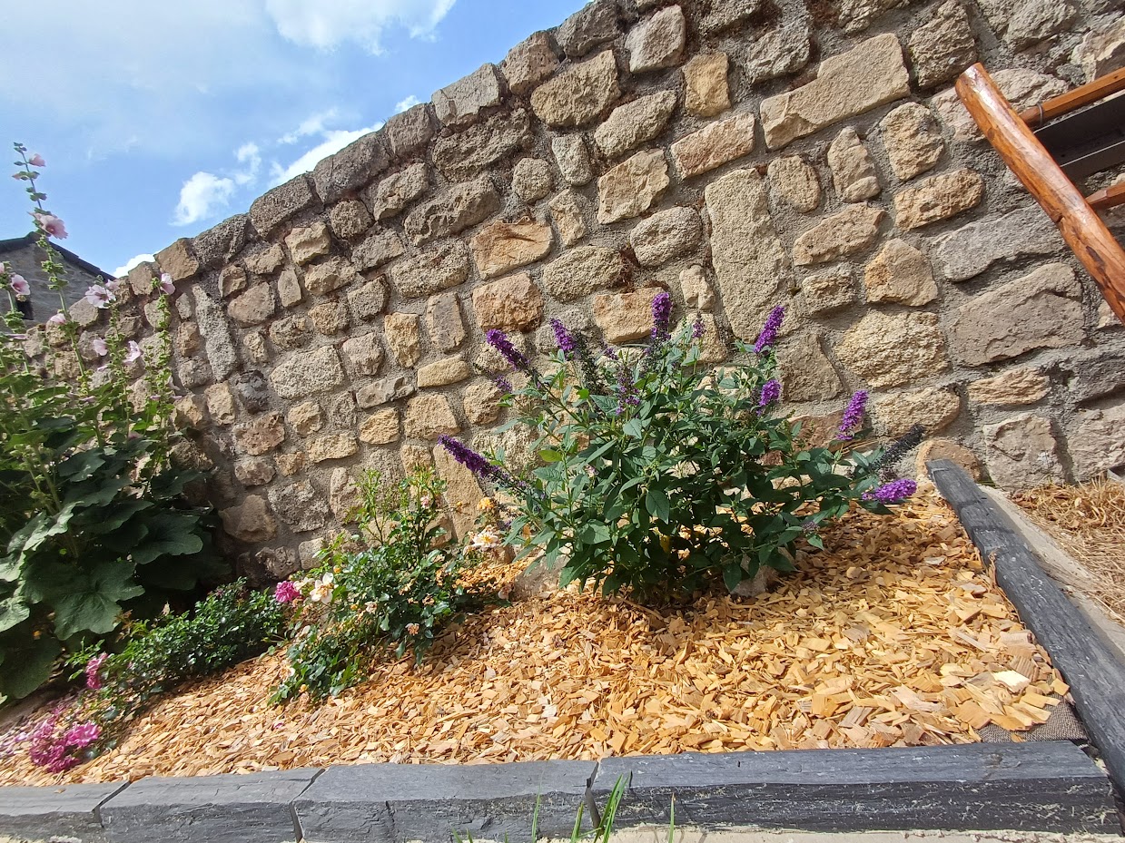 Piquet de schiste scié